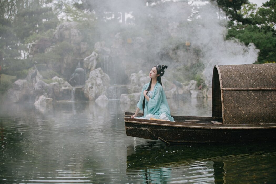 YiTuYu艺图语 Vol.2201 Ling Zi Xi