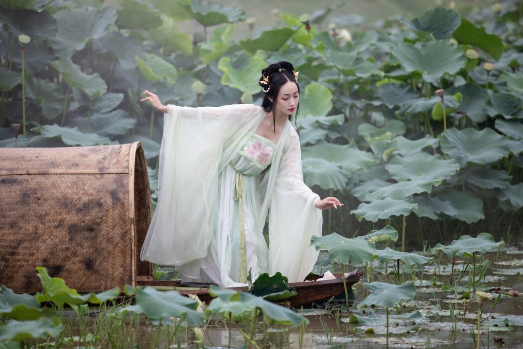 YiTuYu艺图语 Vol.2134 Ling Zi Xi