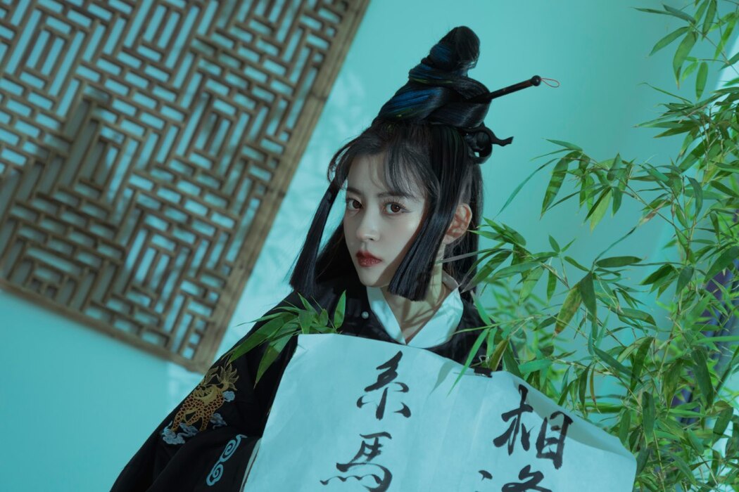 YiTuYu艺图语 Vol.2133 Yi Xuan