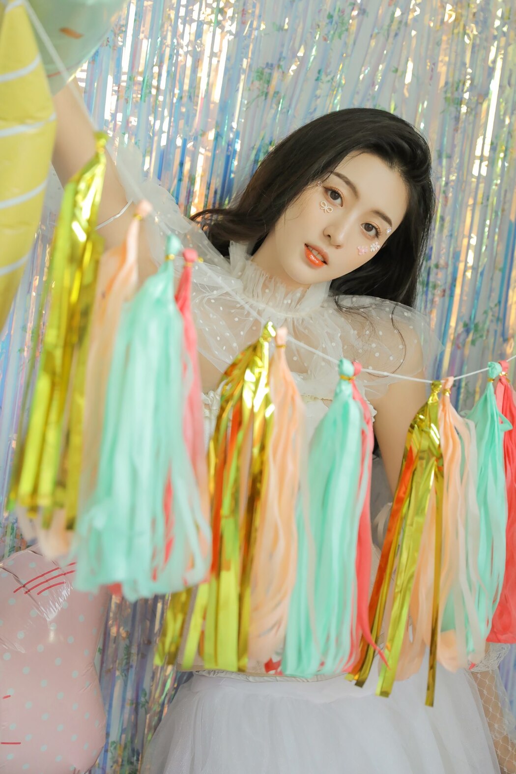 YiTuYu艺图语 Vol.2211 Zhou Qian Qian A