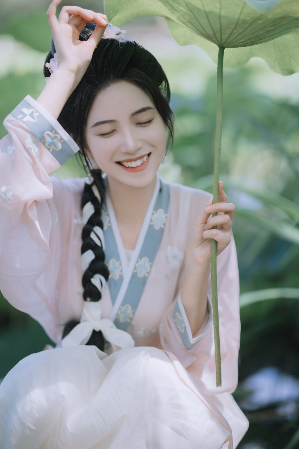 YiTuYu艺图语 Vol.2234 Yi Zhi A Meng Zai