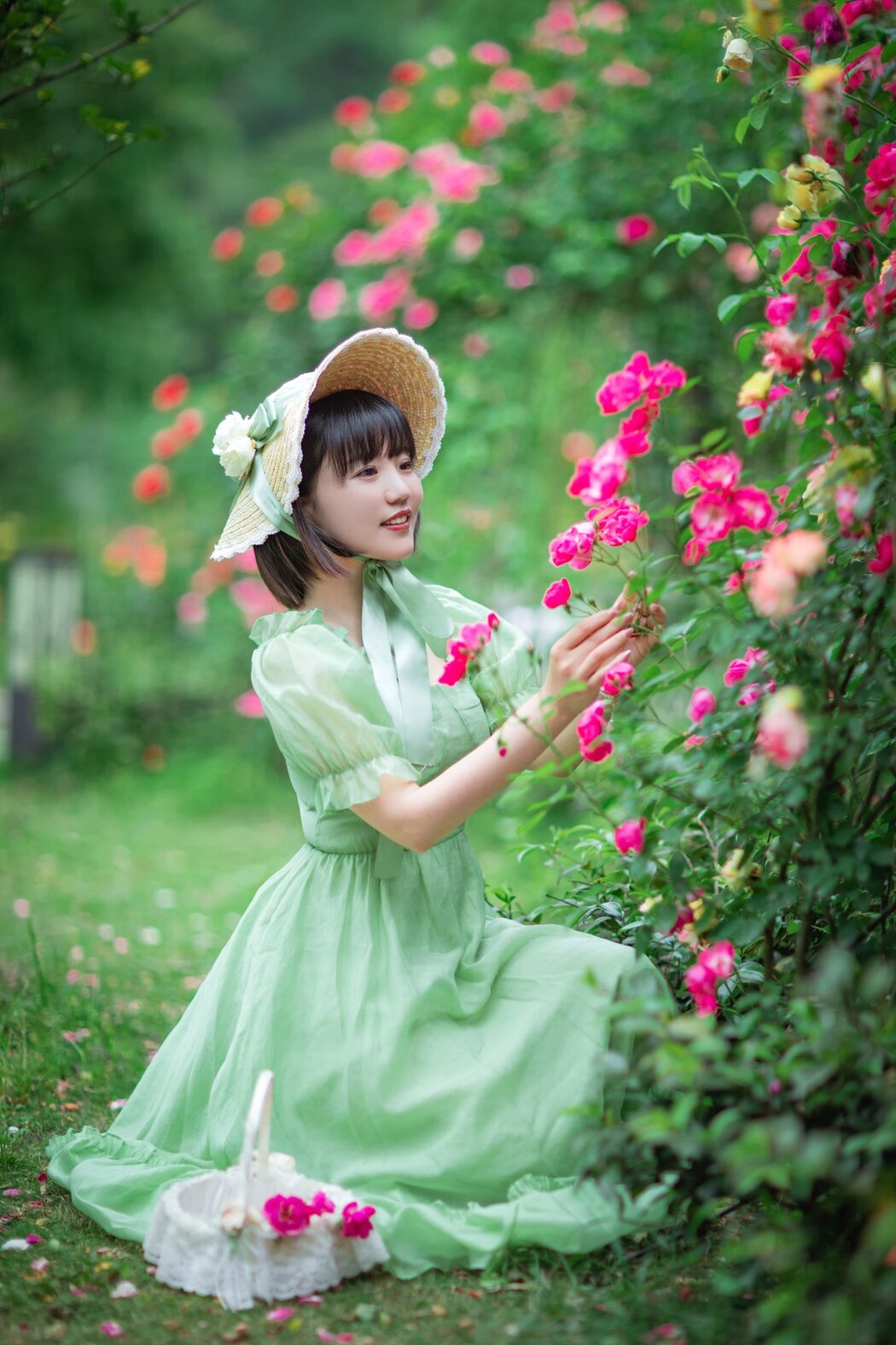 YiTuYu艺图语 Vol.2221 Dong Qin