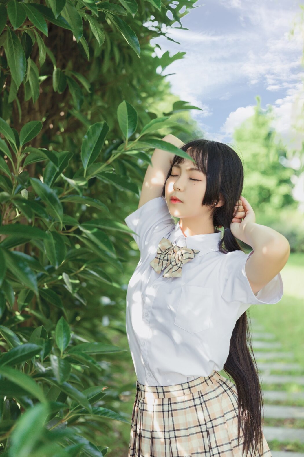 YiTuYu艺图语 Vol.2212 Qian Mo Hong Chen
