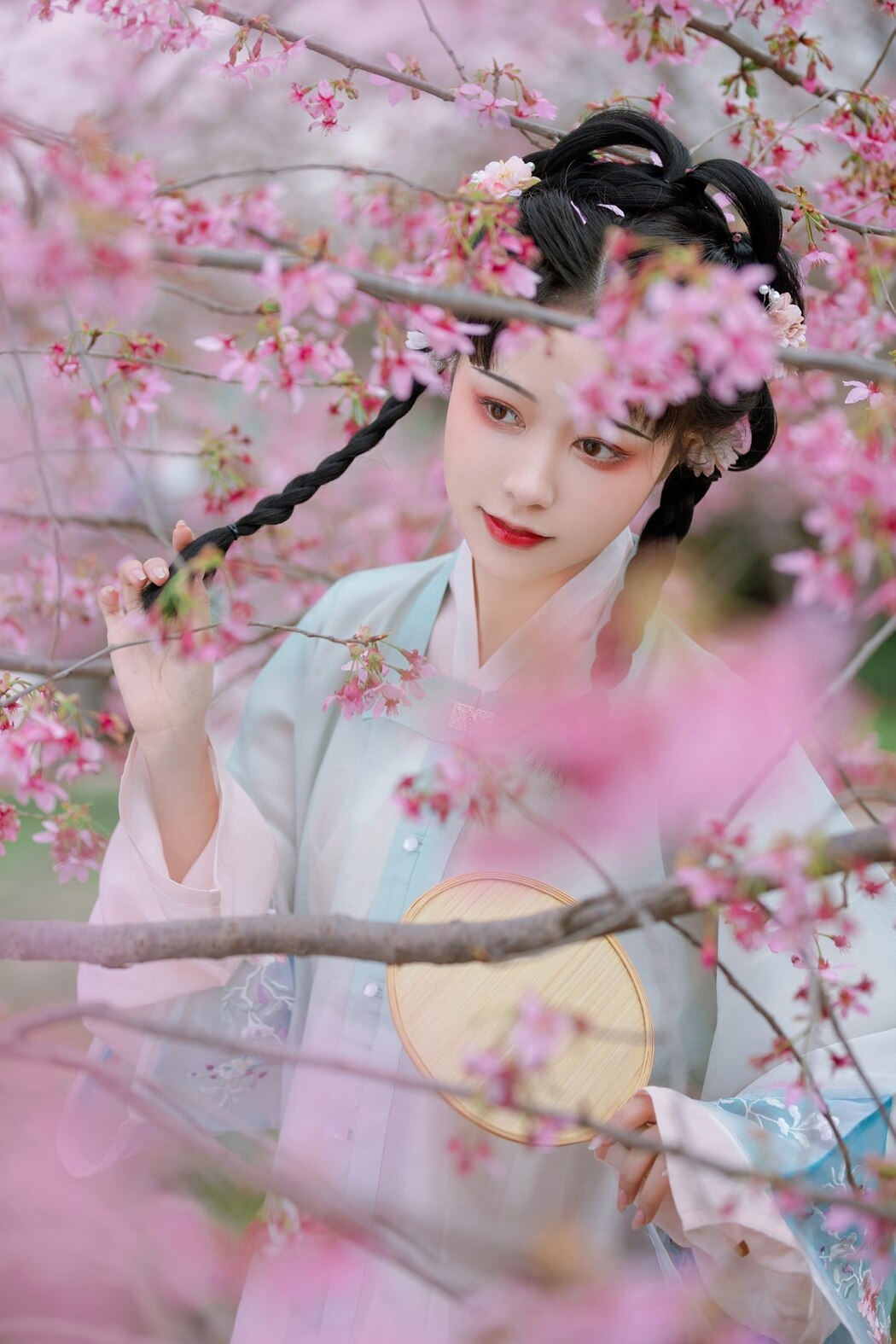 YiTuYu艺图语 Vol.2253 Li Yi Yi