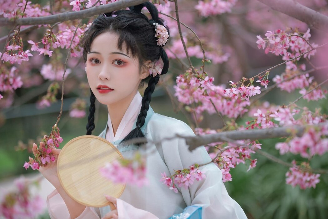 YiTuYu艺图语 Vol.2253 Li Yi Yi