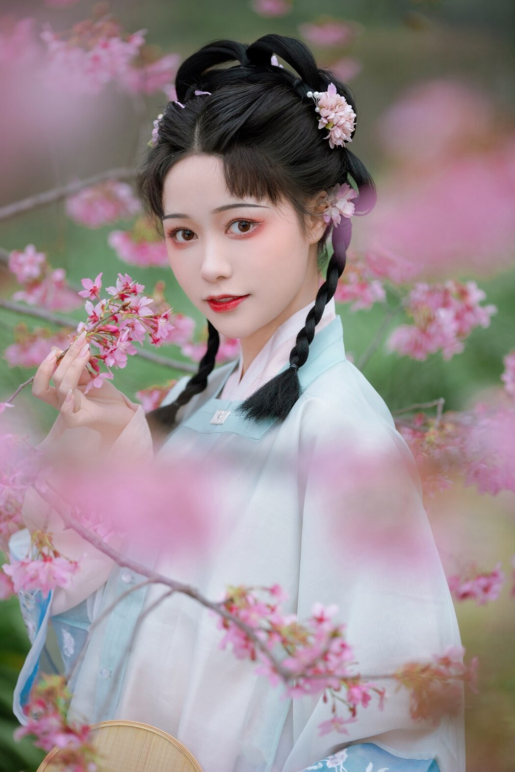 YiTuYu艺图语 Vol.2253 Li Yi Yi