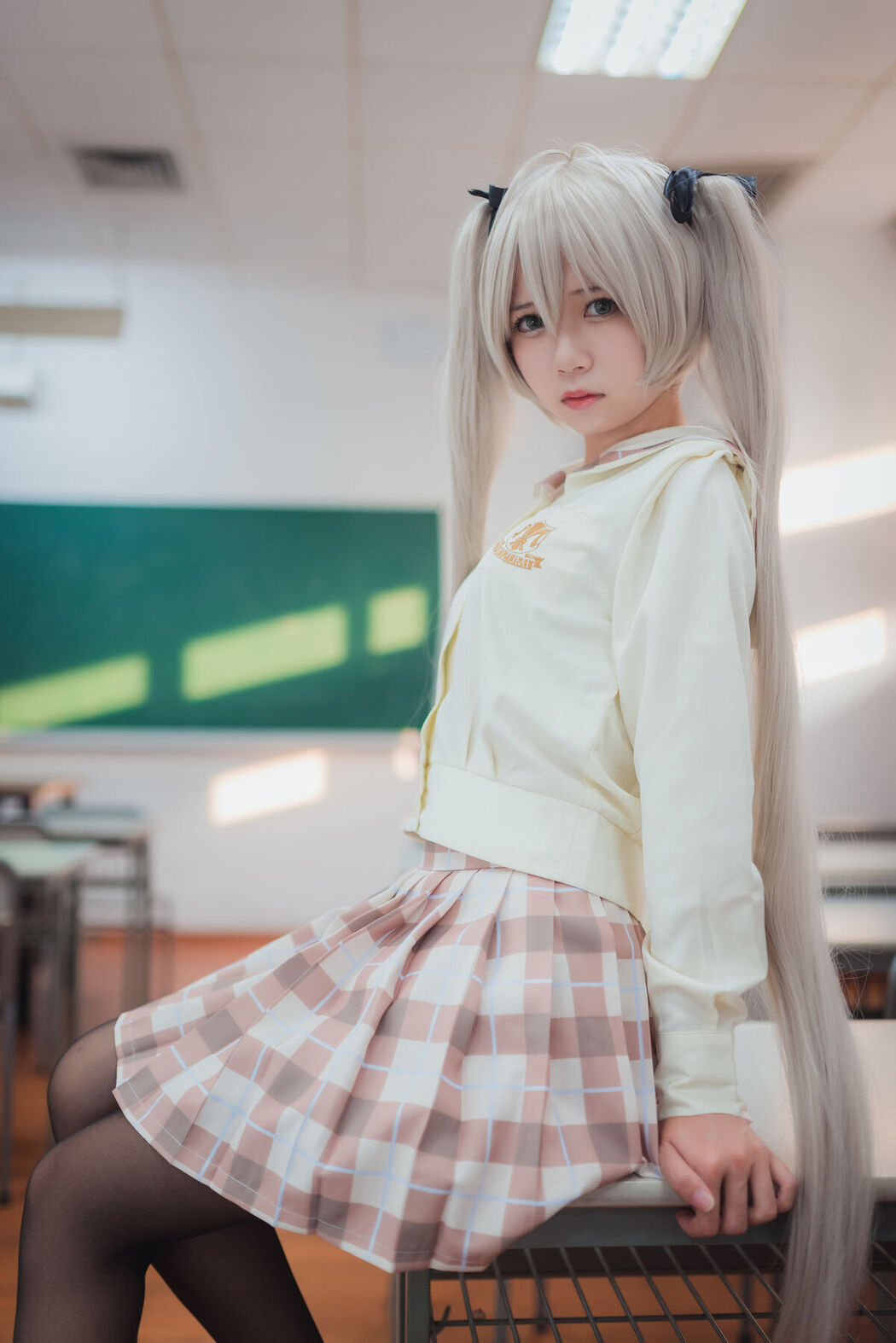 Coser@白金Saki – 五更琉璃 – 旗袍
