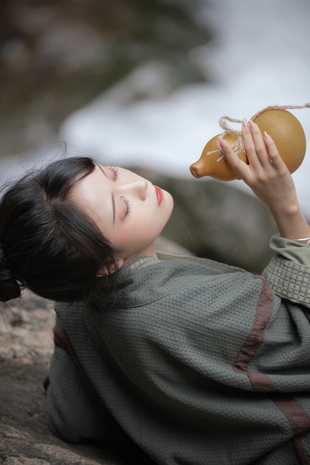 YiTuYu艺图语 Vol.2231 Li Yi Yi