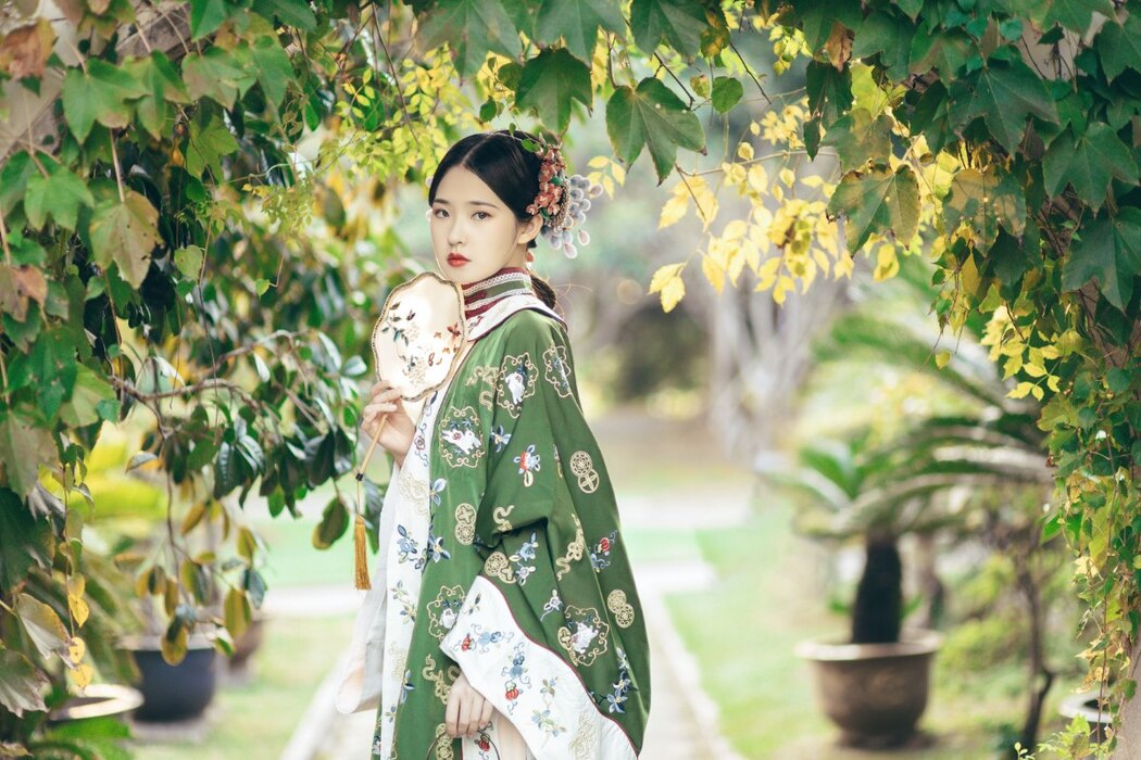 YiTuYu艺图语 Vol.2269 Tu Tu Eiko