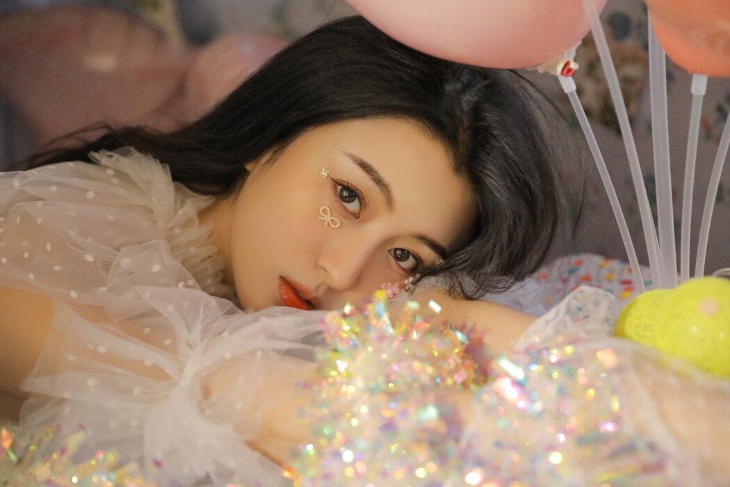 YiTuYu艺图语 Vol.2211 Zhou Qian Qian A