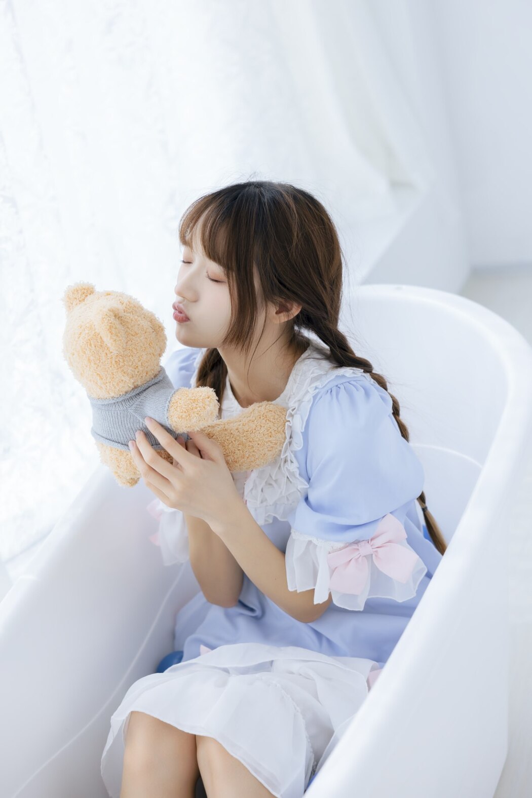 YiTuYu艺图语 Vol.2255 Tu Zi Zzz Bu Chi Hu Luo Bo