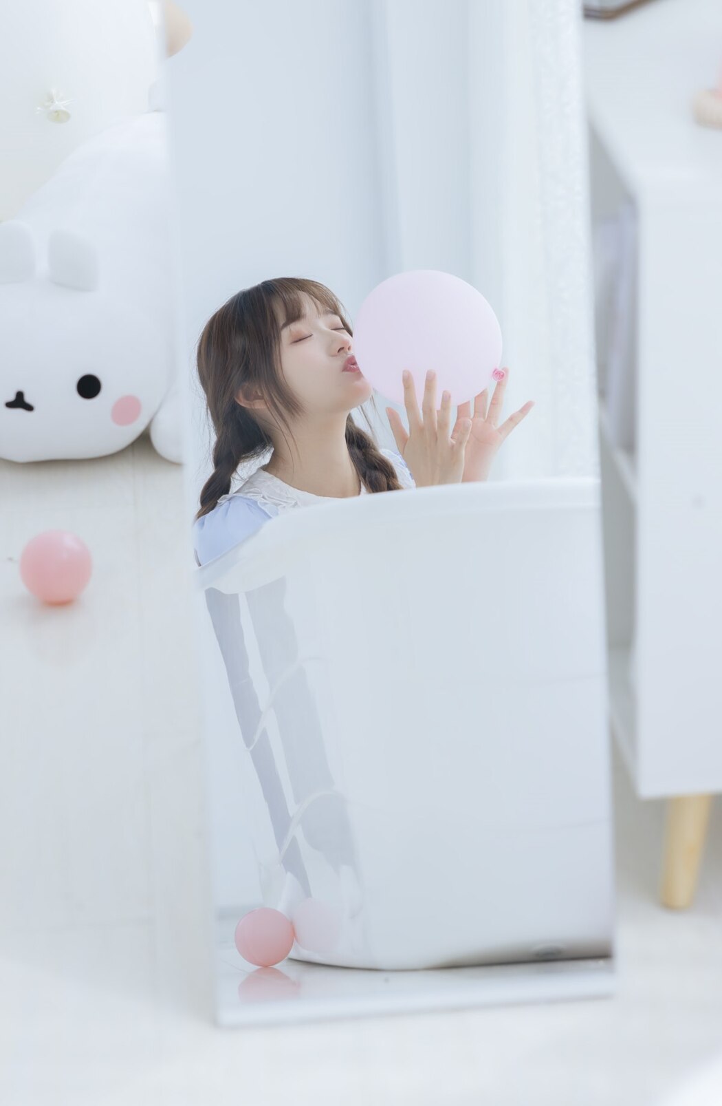 YiTuYu艺图语 Vol.2255 Tu Zi Zzz Bu Chi Hu Luo Bo