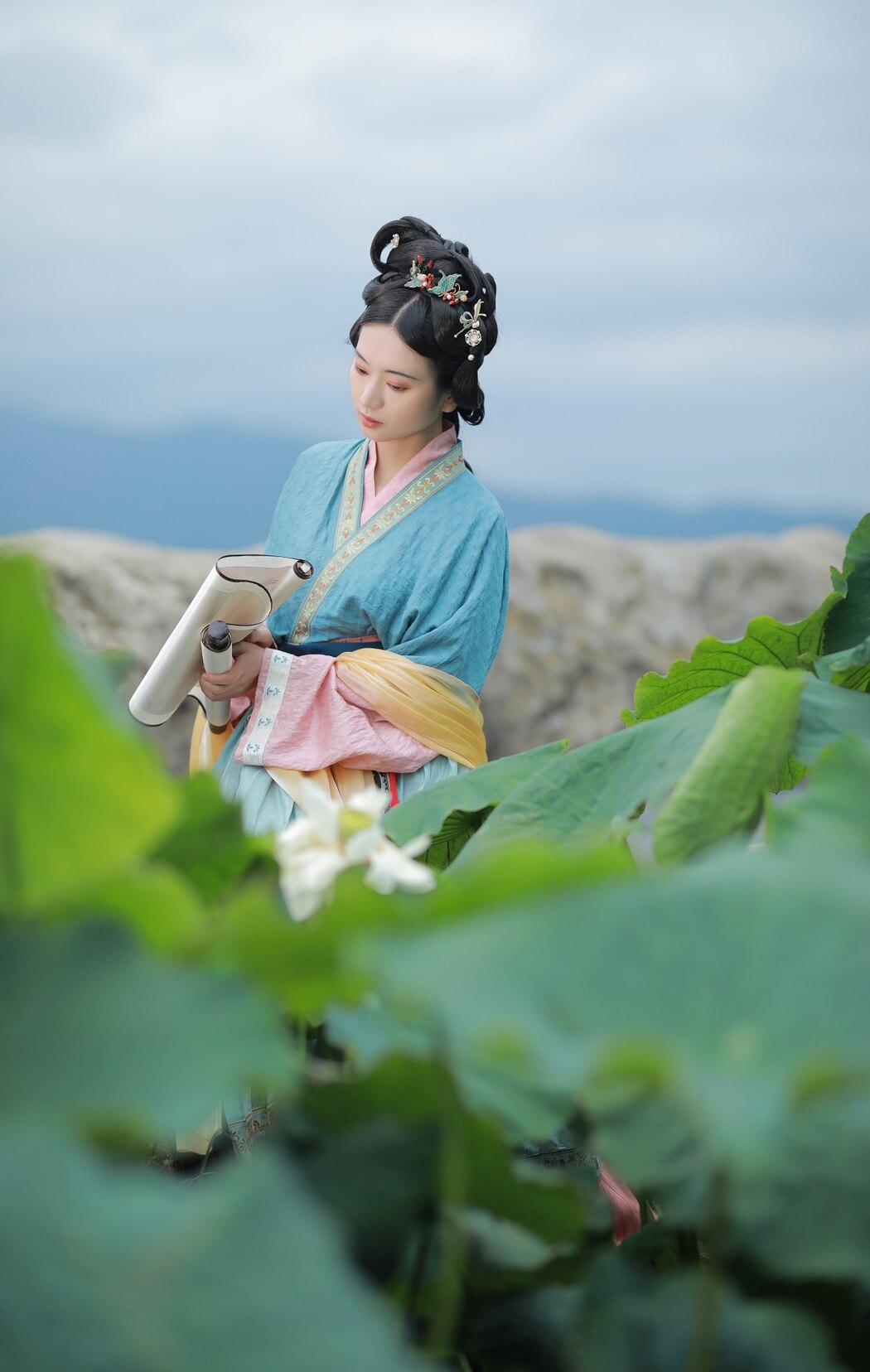 YiTuYu艺图语 Vol.2223 Yu Jin