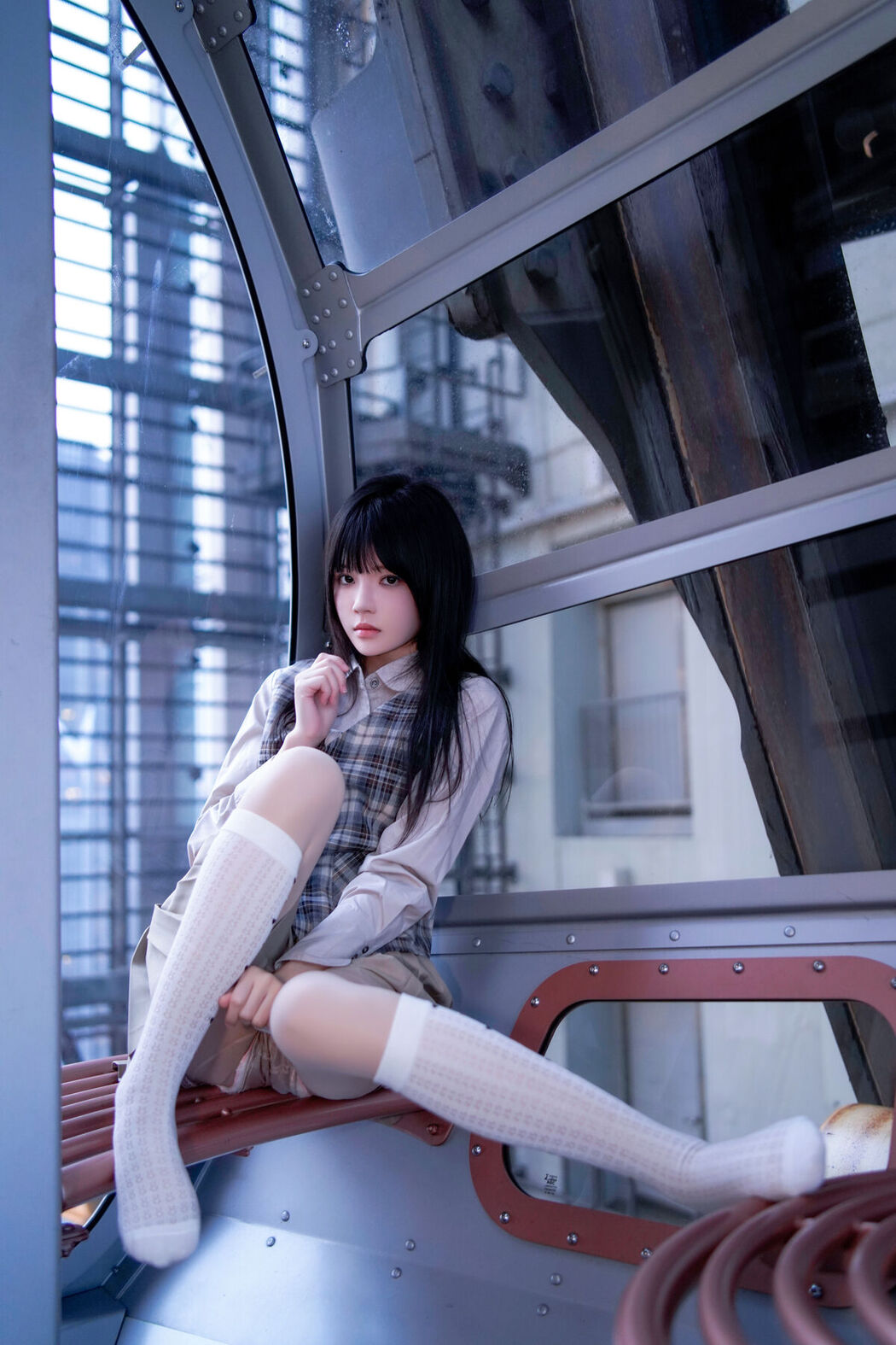 Coser@桜桃喵 – 制服摩天轮