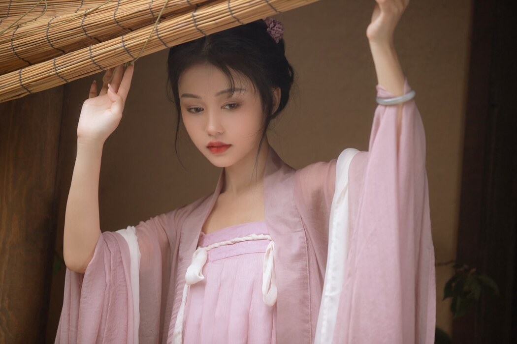 YiTuYu艺图语 Vol.2244 Li Yi Yi