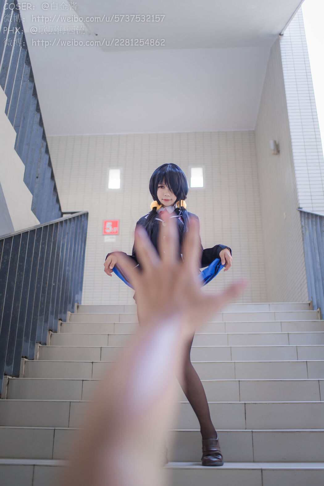 Coser@白金Saki – 制服黑丝