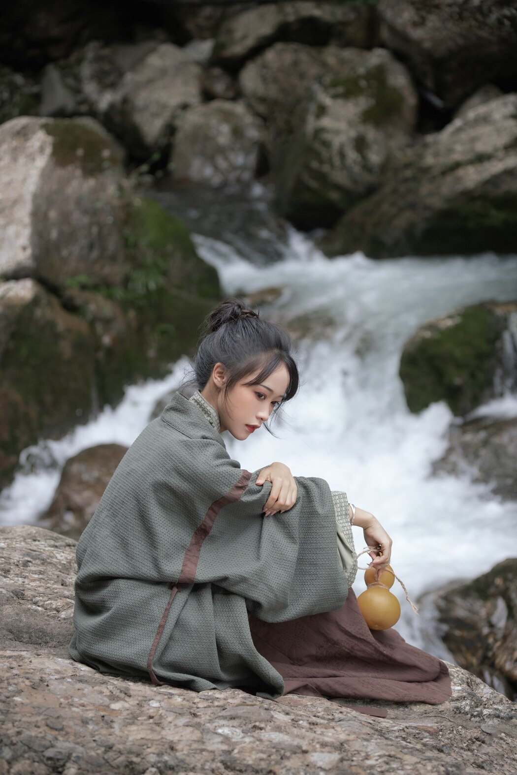 YiTuYu艺图语 Vol.2231 Li Yi Yi