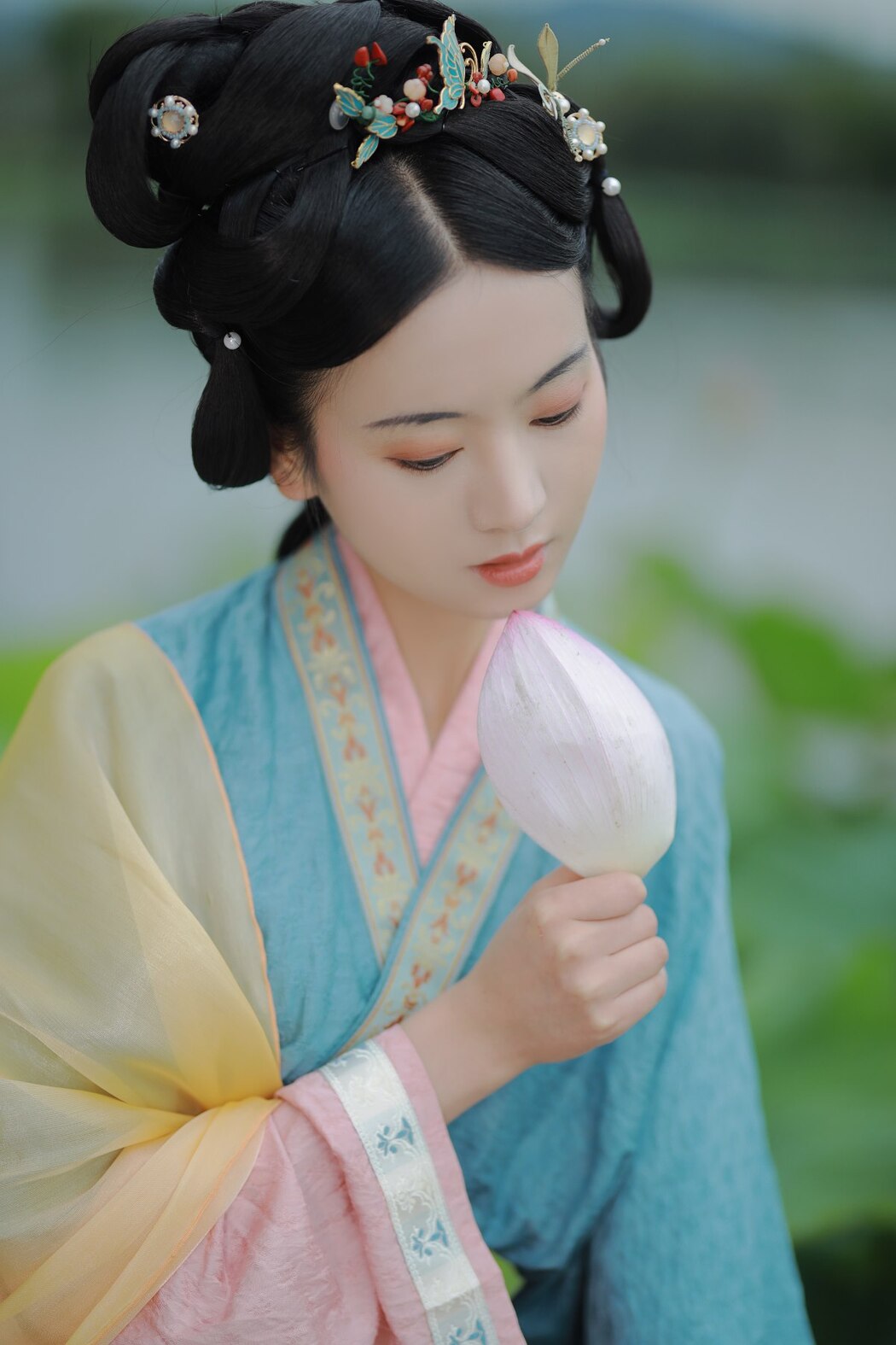 YiTuYu艺图语 Vol.2223 Yu Jin