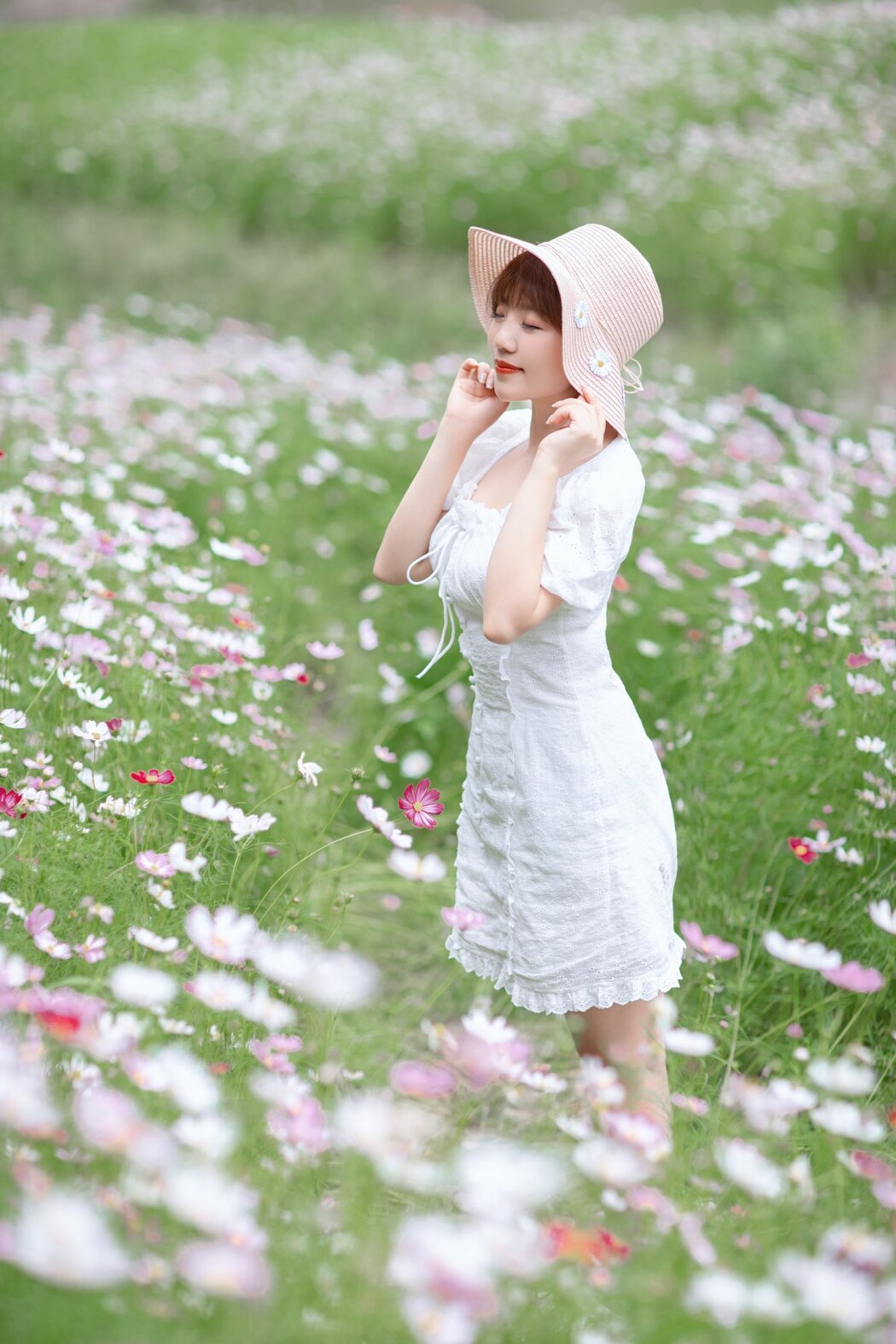 YiTuYu艺图语 Vol.2252 Dong Qin