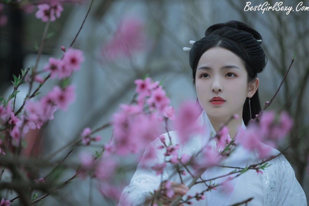 YiTuYu艺图语 Vol.227 Hu Hu