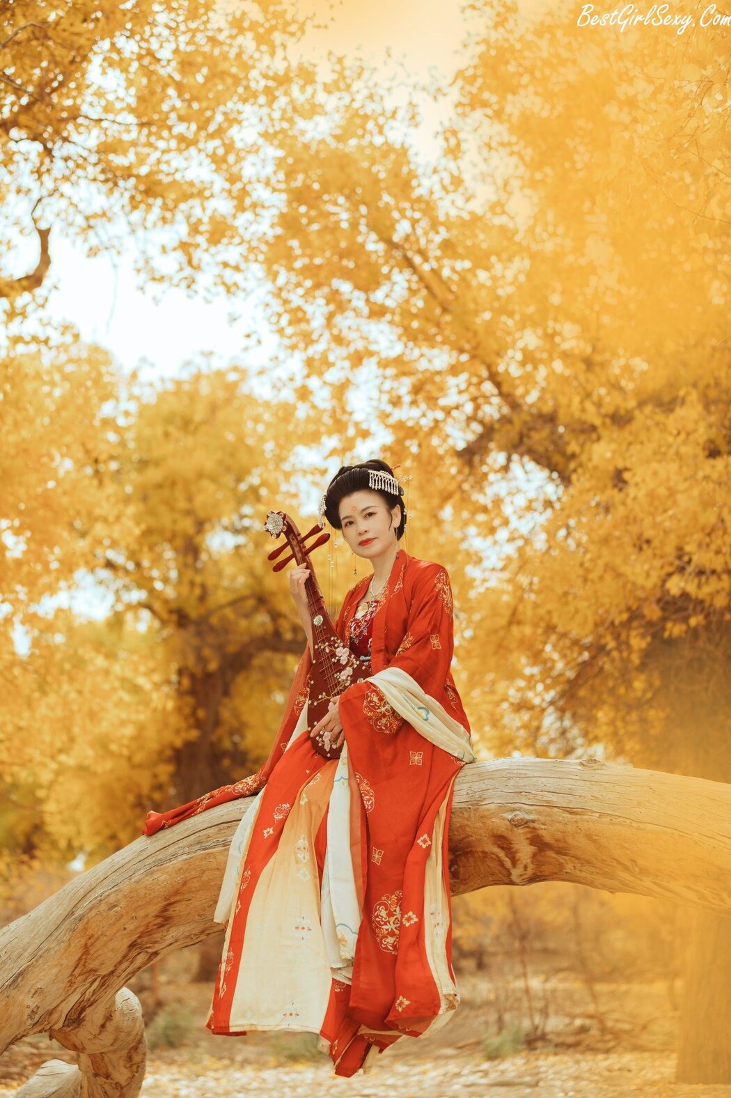 YiTuYu艺图语 Vol.224 Zhi Qiu