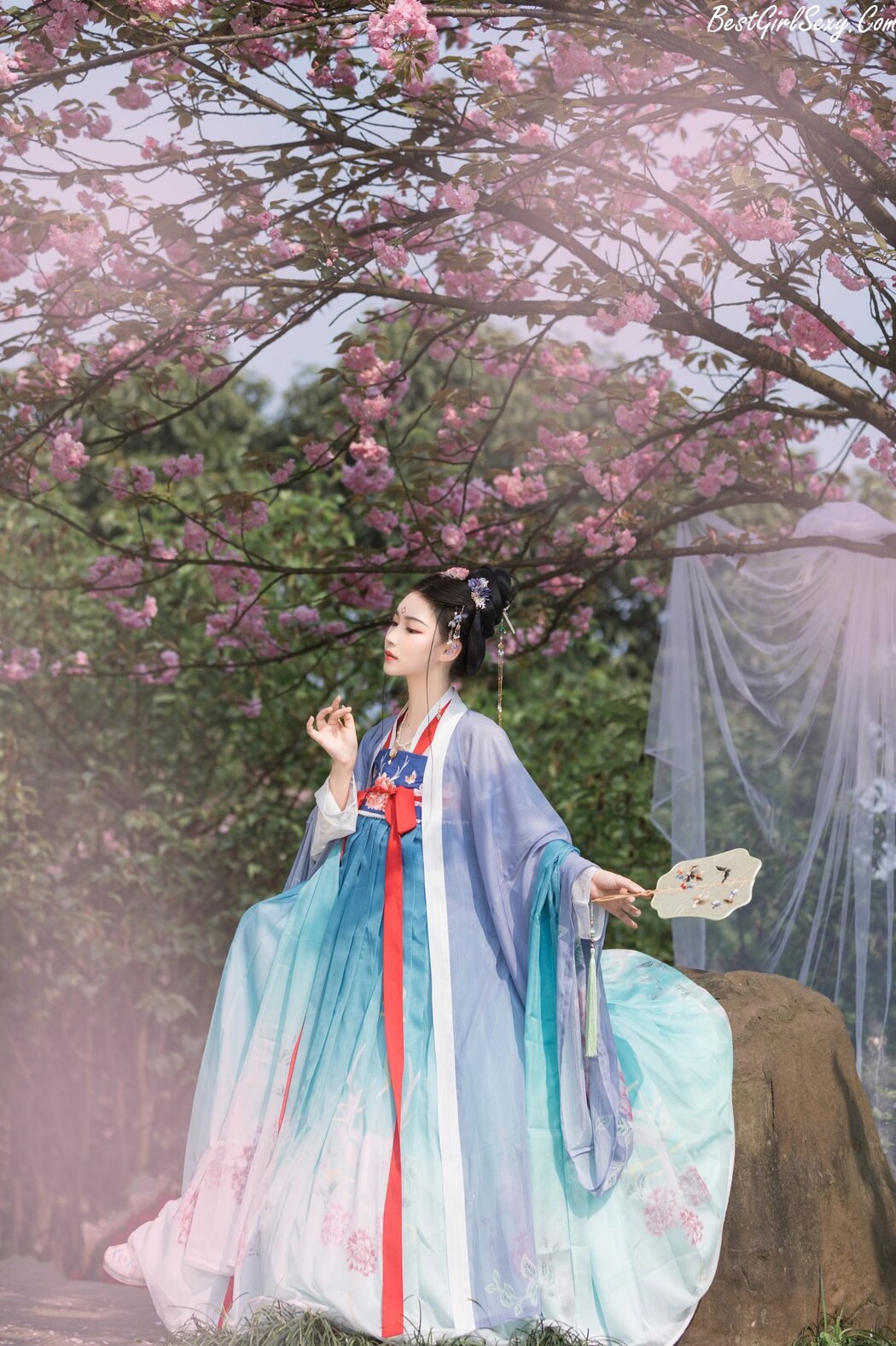 YiTuYu艺图语 Vol.226 Qing Qing