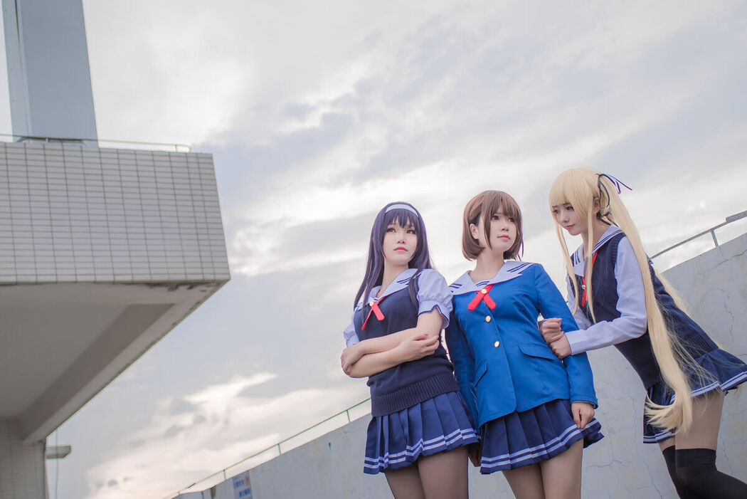 Coser@白金Saki – 三个女仆