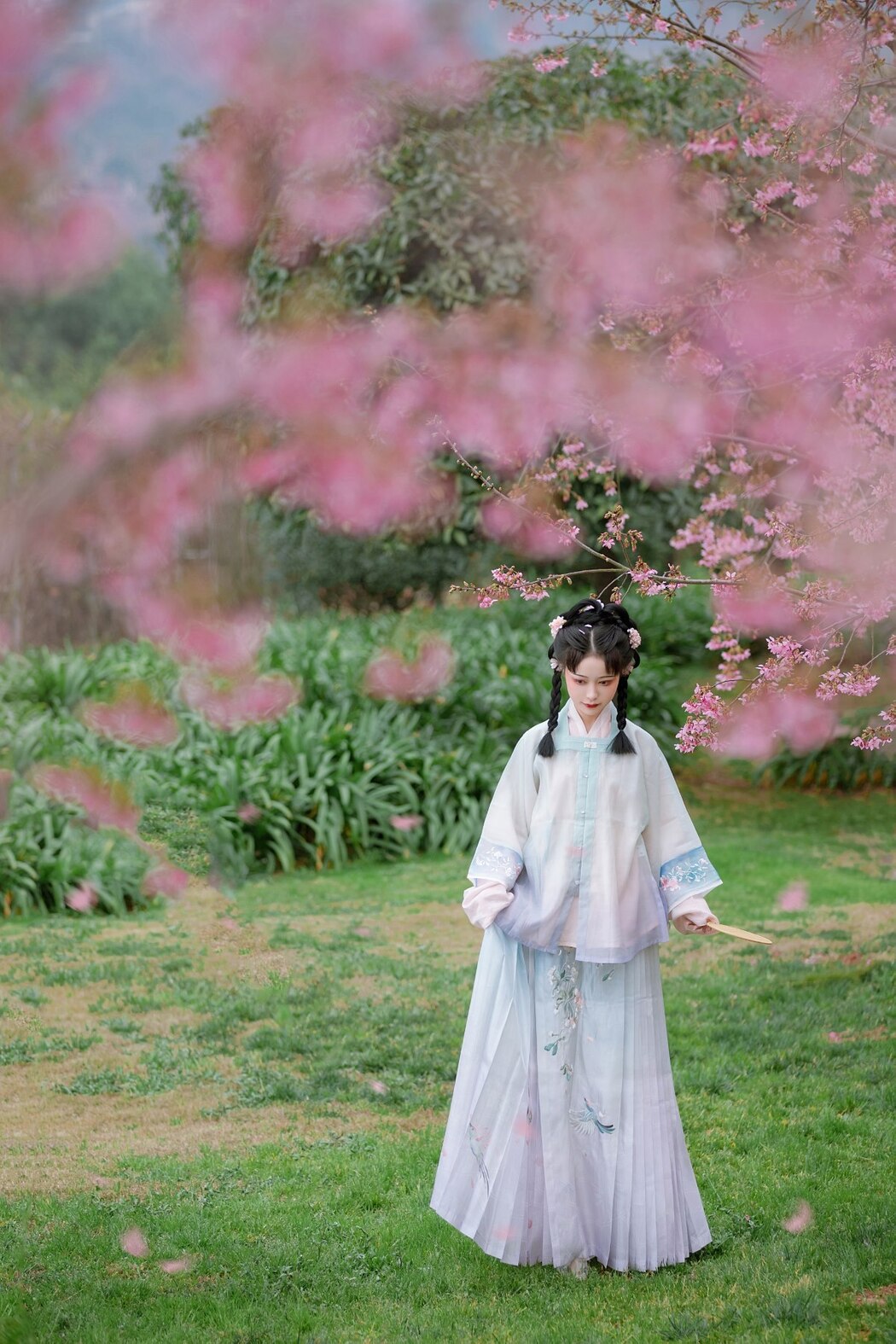 YiTuYu艺图语 Vol.2253 Li Yi Yi