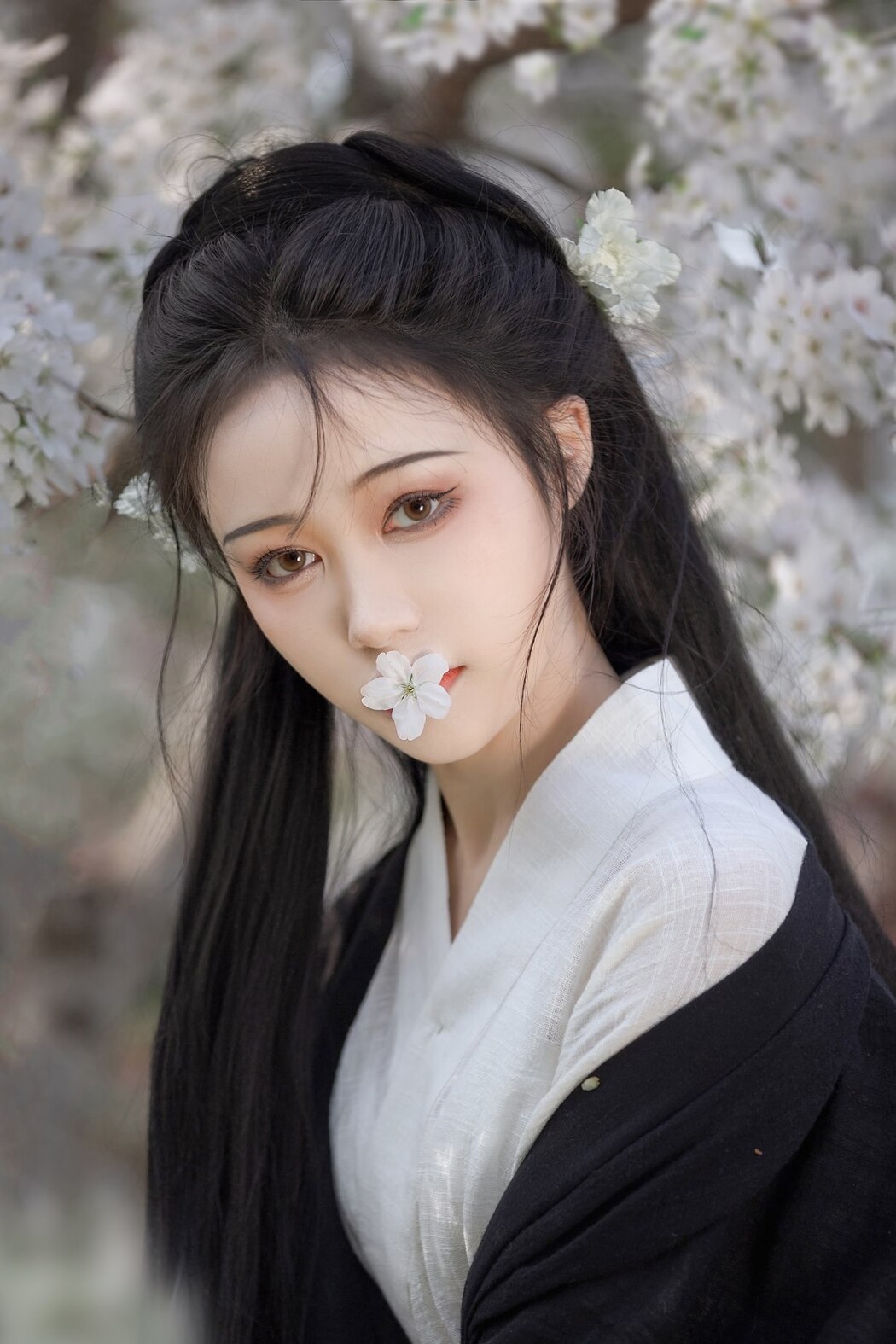 YiTuYu艺图语 Vol.2261 Li Yi Yi