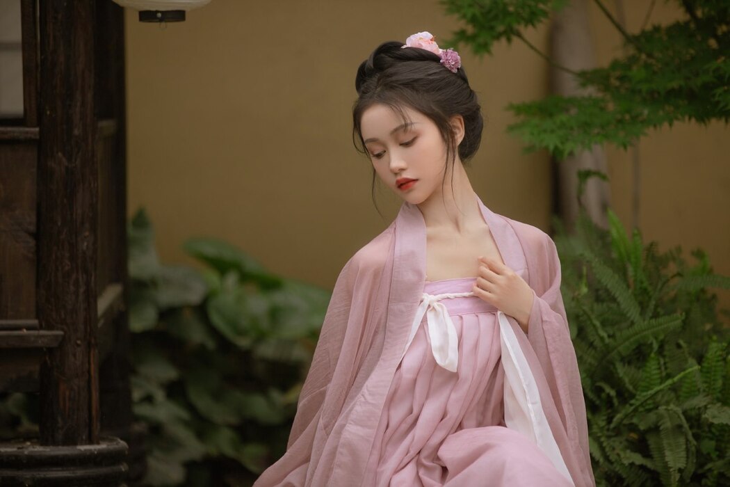 YiTuYu艺图语 Vol.2244 Li Yi Yi