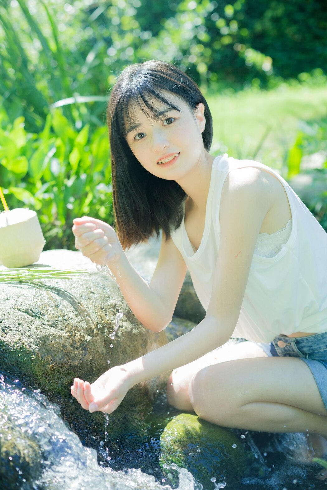 YiTuYu艺图语 Vol.2239 Xiao Yi Mei Mei Cute