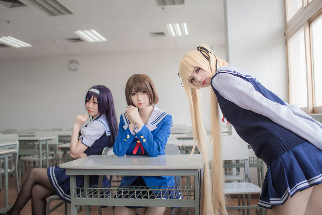 Coser@白金Saki – 三个女仆