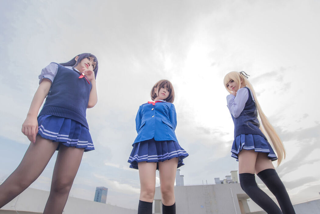 Coser@白金Saki – 三个女仆