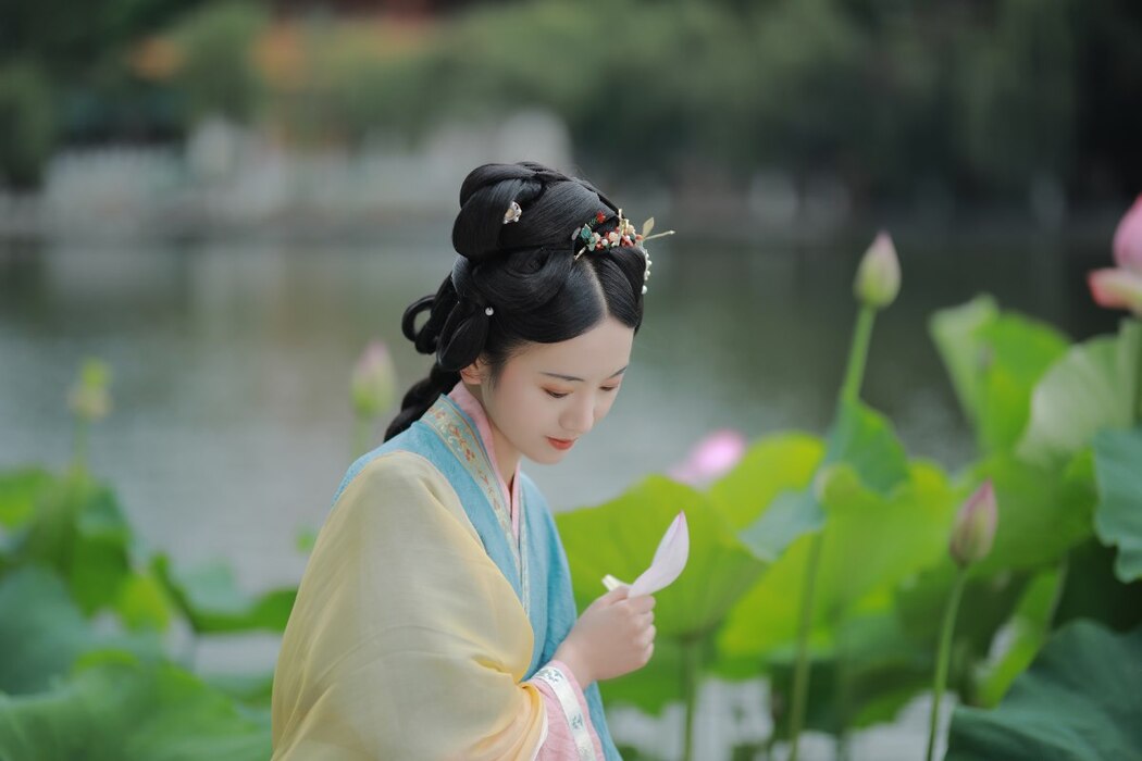 YiTuYu艺图语 Vol.2223 Yu Jin