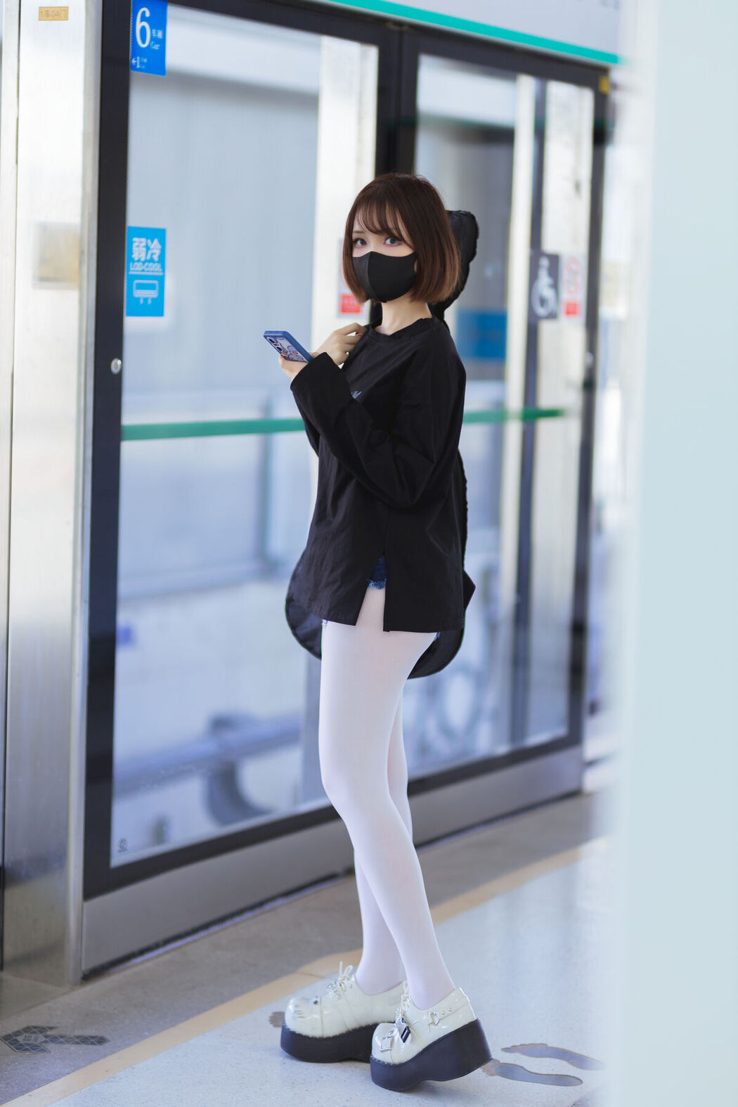 Coser@洛桑w伊梓 – 地铁吉他