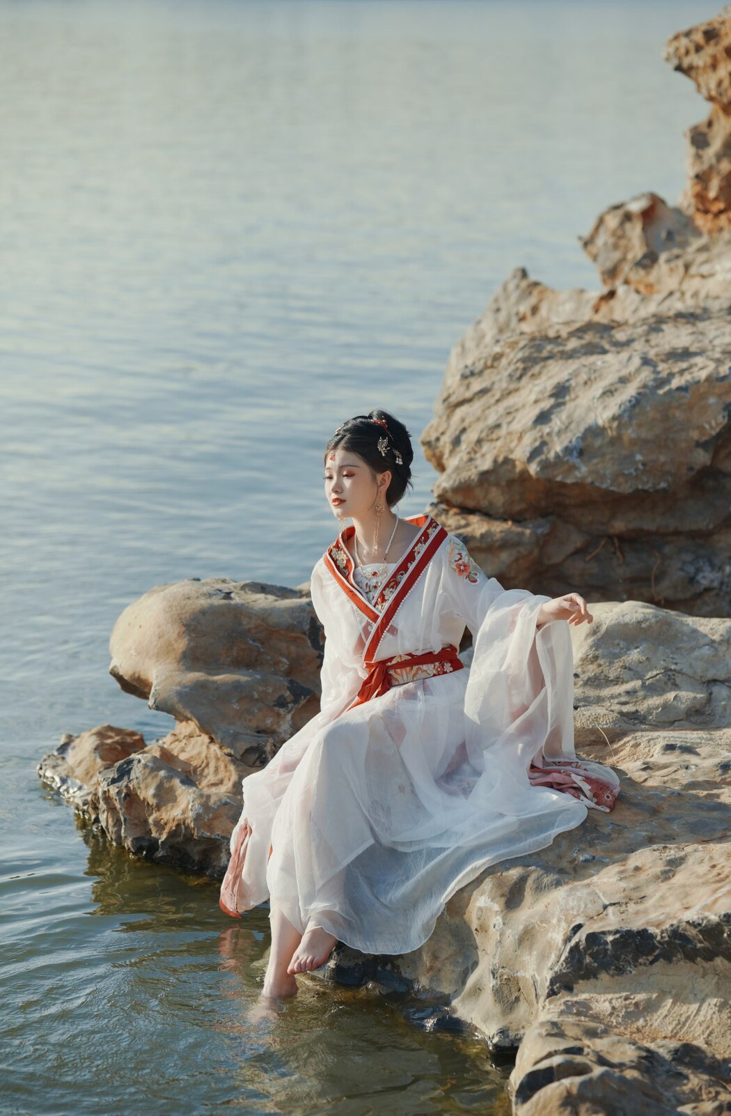 YiTuYu艺图语 Vol.2242 Yue Li