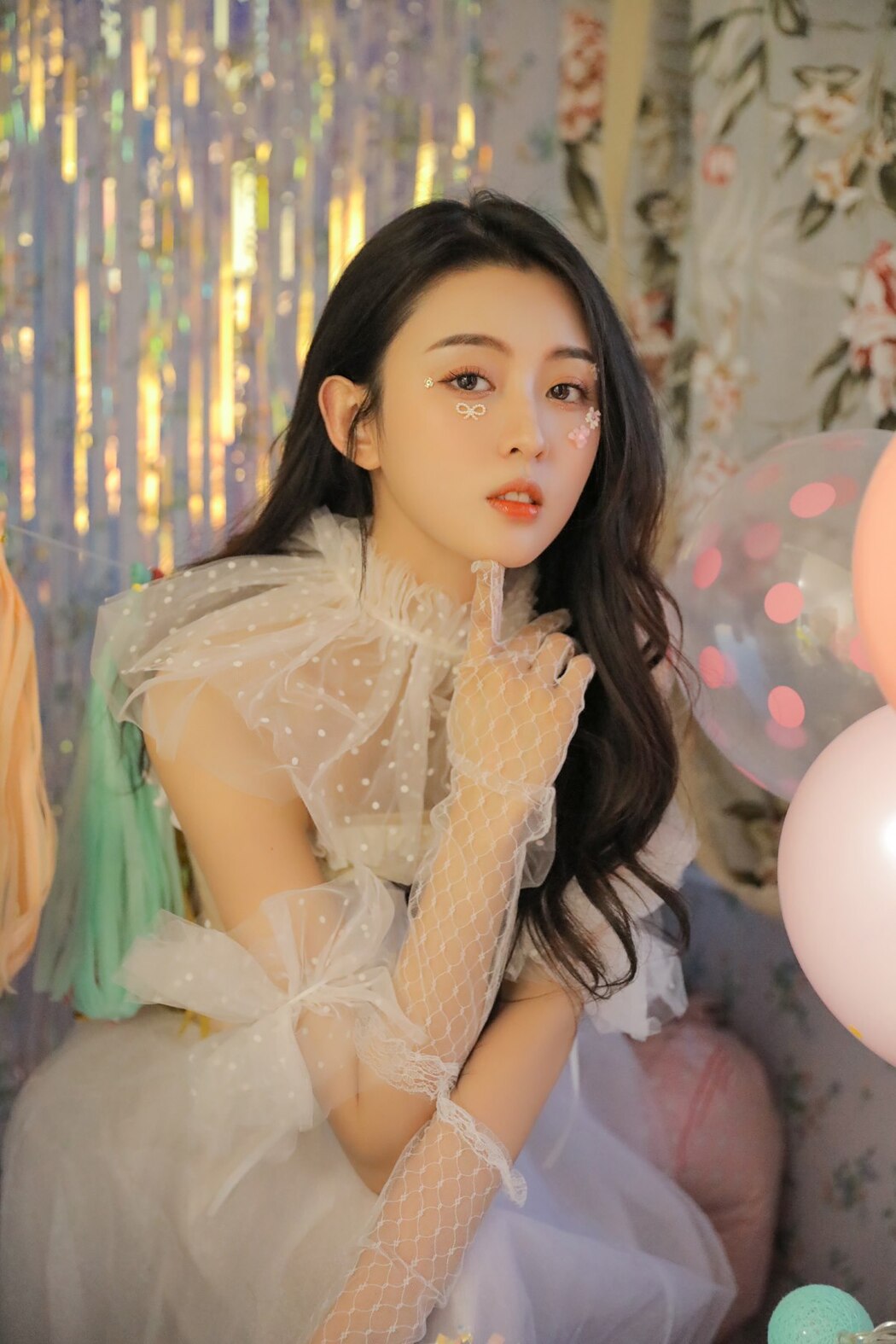 YiTuYu艺图语 Vol.2211 Zhou Qian Qian A