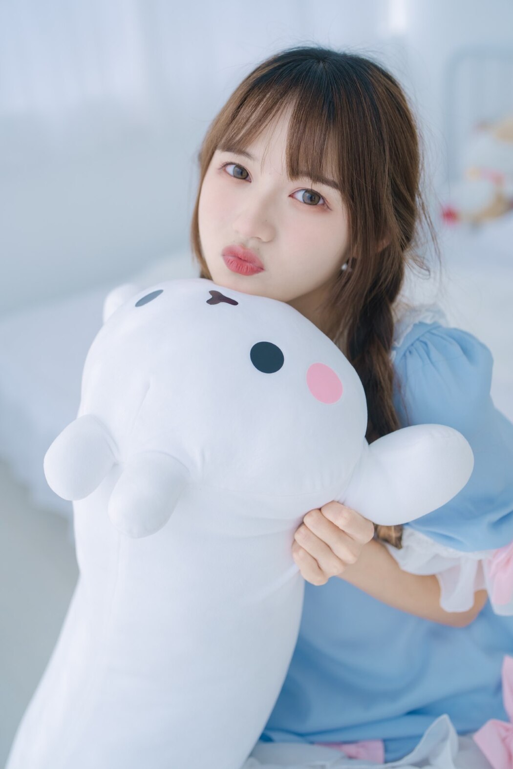 YiTuYu艺图语 Vol.2227 Tu Zi Zzz Bu Chi Hu Luo Bo