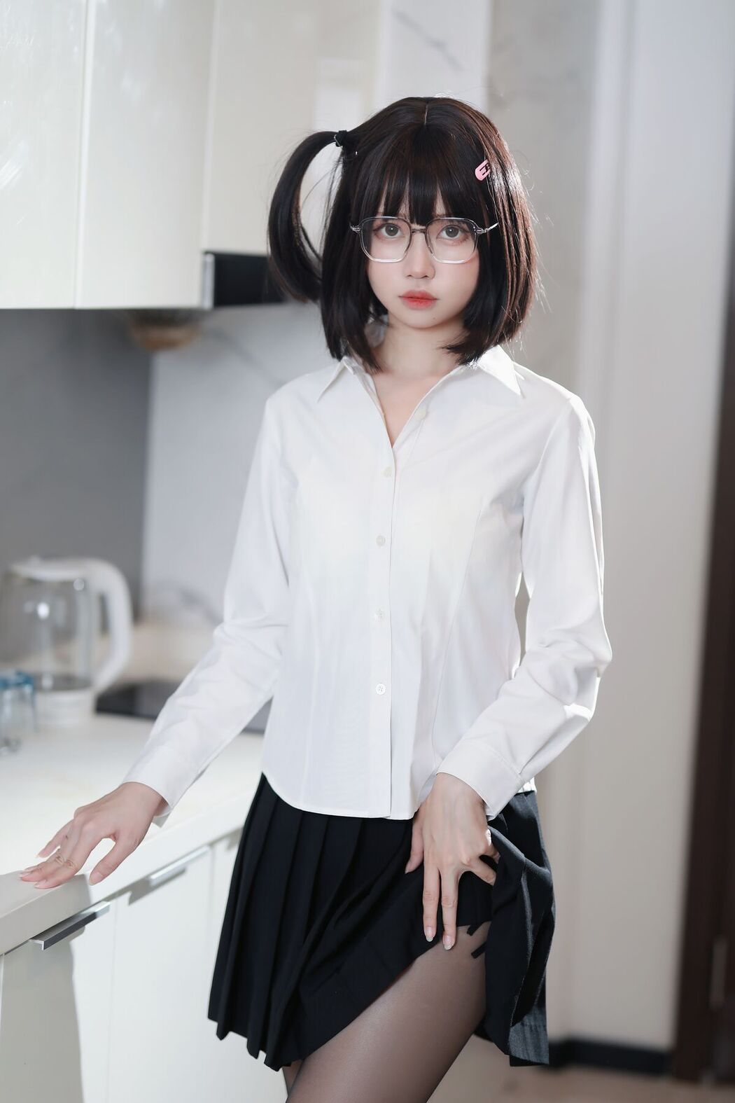 Coser@洛桑w伊梓 – 眼镜妹妹