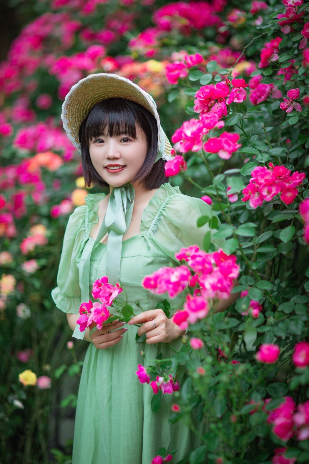 YiTuYu艺图语 Vol.2221 Dong Qin