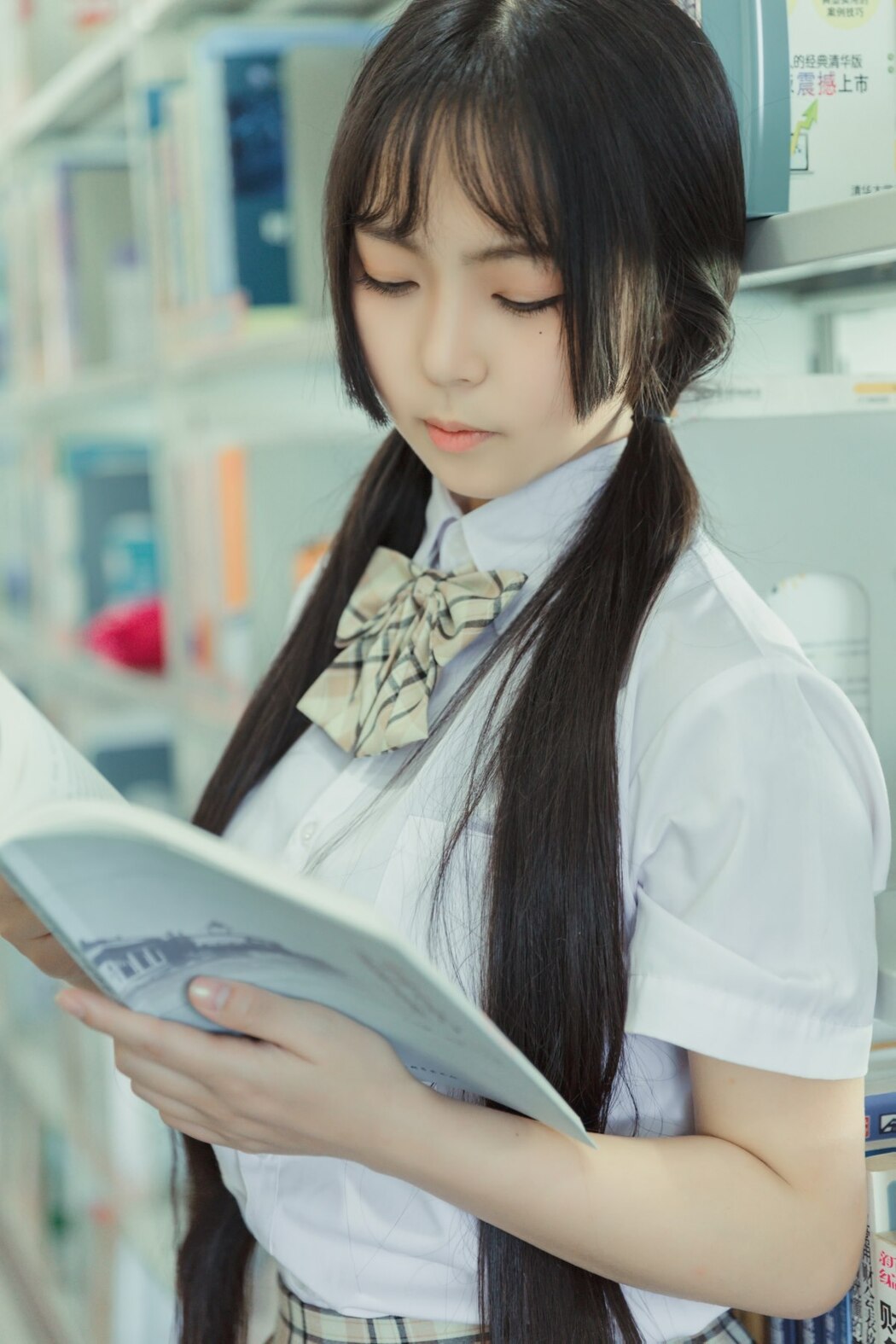 YiTuYu艺图语 Vol.2212 Qian Mo Hong Chen