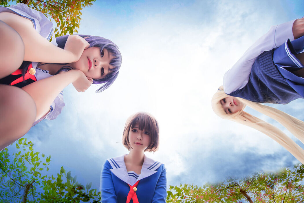 Coser@白金Saki – 三个女仆