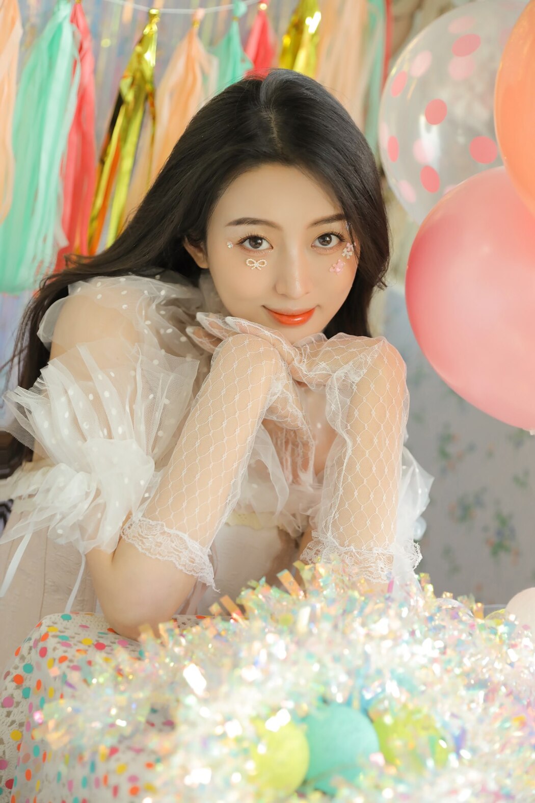 YiTuYu艺图语 Vol.2211 Zhou Qian Qian A