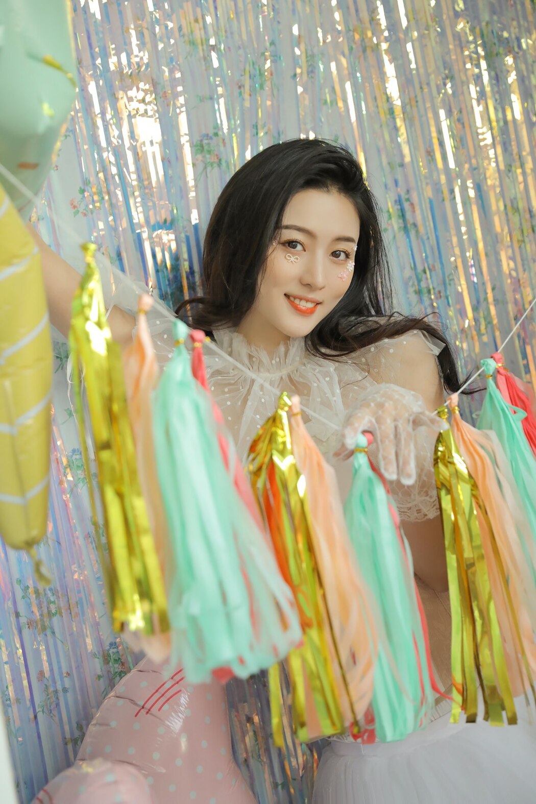 YiTuYu艺图语 Vol.2211 Zhou Qian Qian A