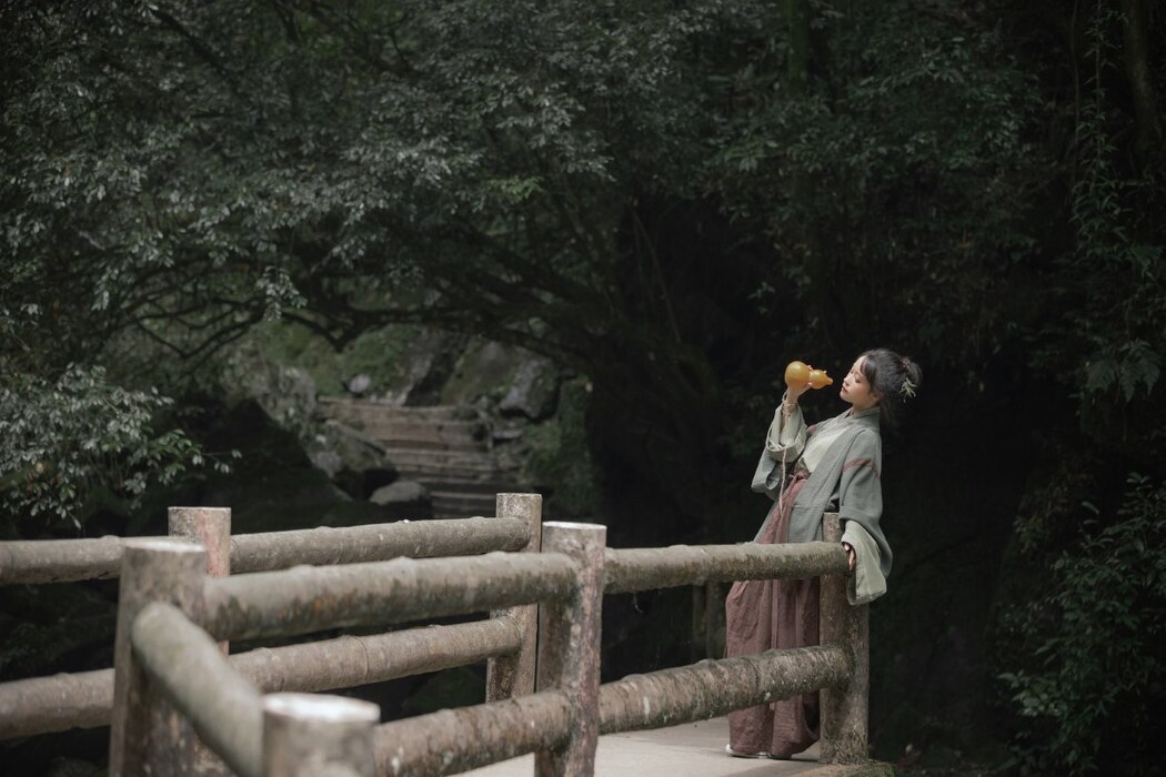 YiTuYu艺图语 Vol.2231 Li Yi Yi