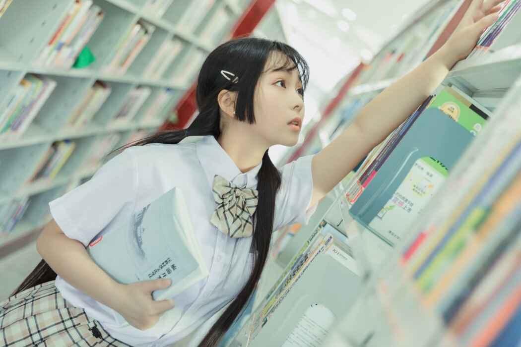 YiTuYu艺图语 Vol.2212 Qian Mo Hong Chen