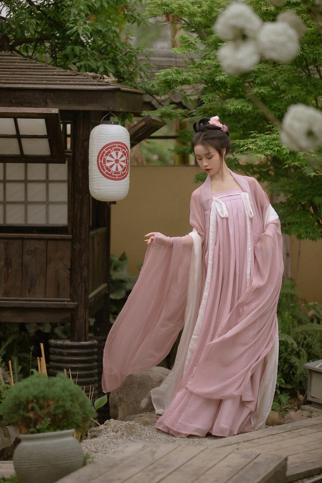 YiTuYu艺图语 Vol.2244 Li Yi Yi