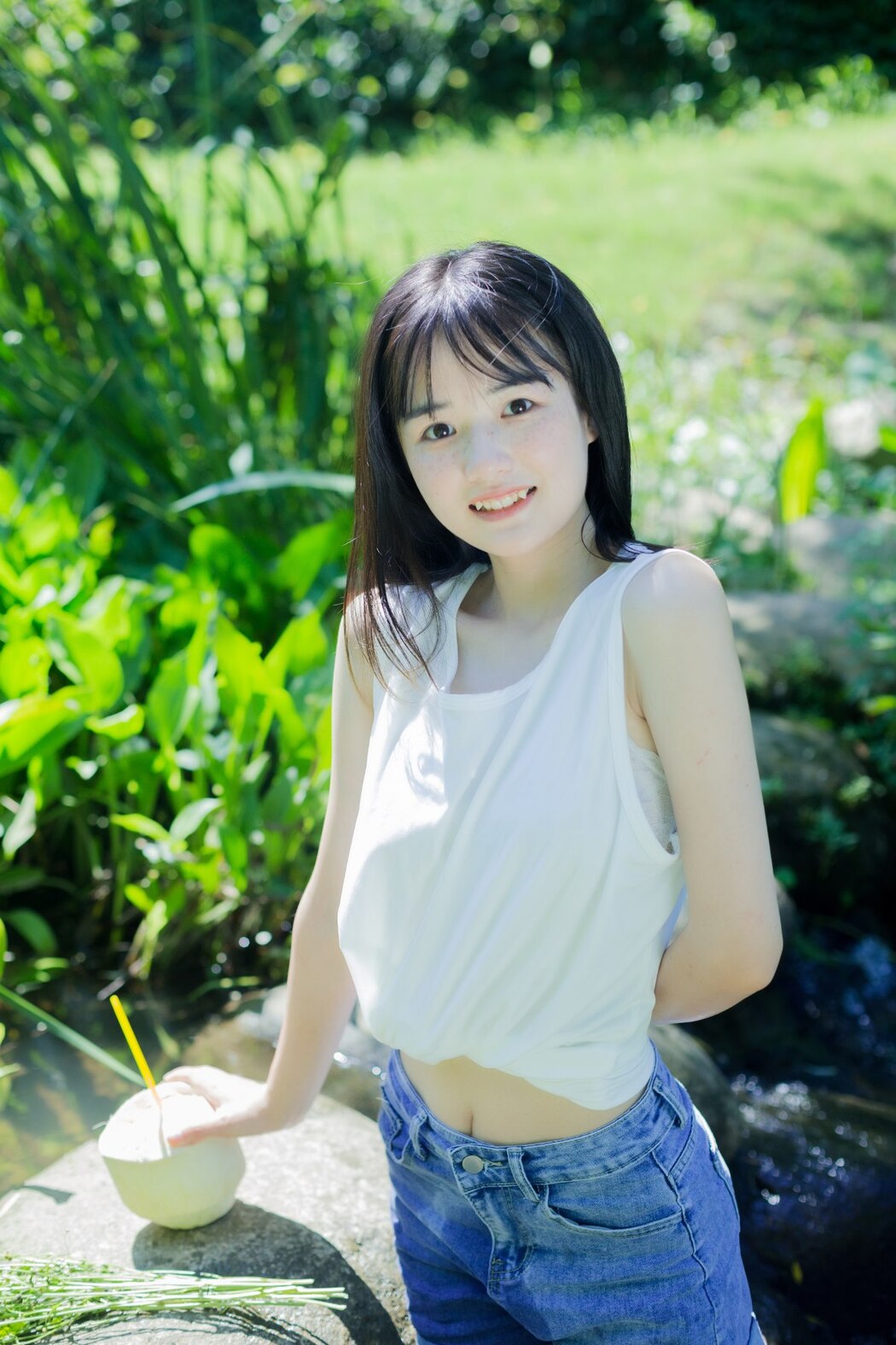 YiTuYu艺图语 Vol.2239 Xiao Yi Mei Mei Cute