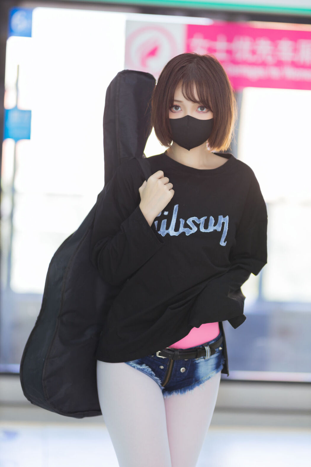 Coser@洛桑w伊梓 – 地铁吉他