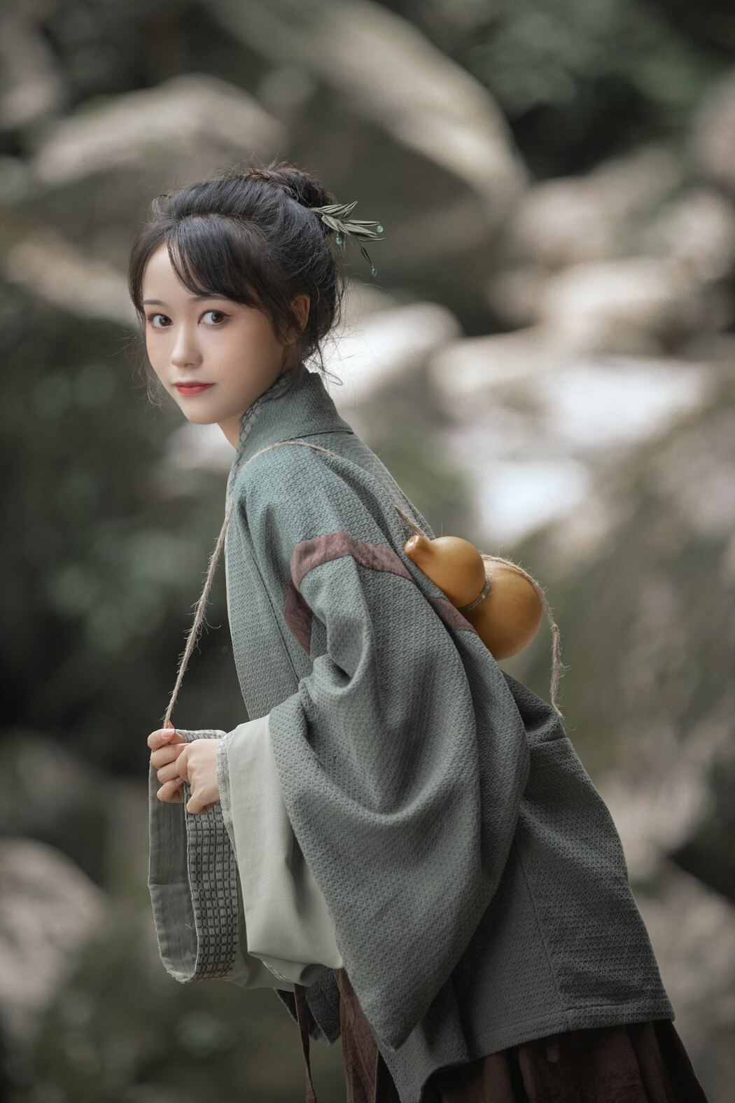 YiTuYu艺图语 Vol.2231 Li Yi Yi
